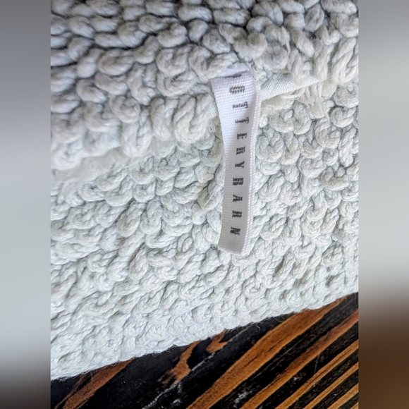 Pottery Barn Bath Mat - Picture 4 of 4